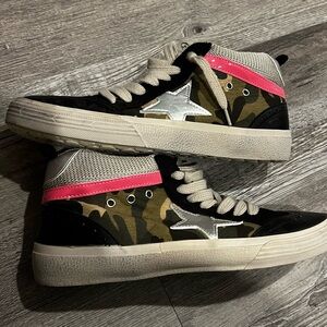 Shu Shop, women’s size 9, like new condition